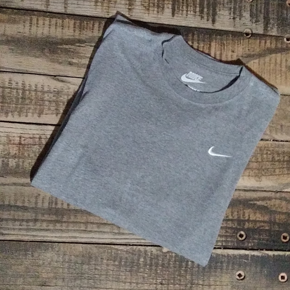 Men's Nike tshirt
